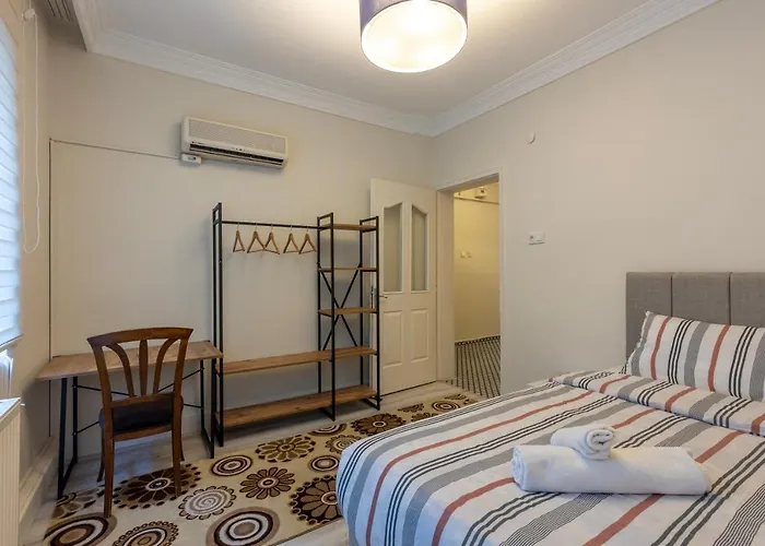 In The Centre Of Taksim And Galataport 3 Bedrooms In Apartamento