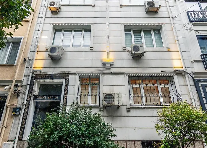 Apartamento In The Centre Of Taksim And Galataport 3 Bedrooms In Estambul